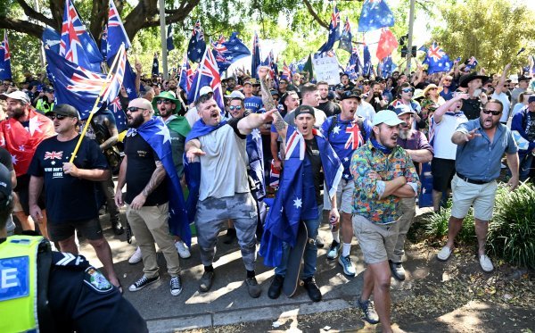 Ogromni prosvjedi u Australiji zbog migranata, intervenirala i policija -  antimigrant.ba
